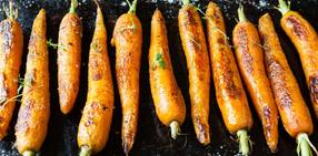 Honey sriracha roasted carrots